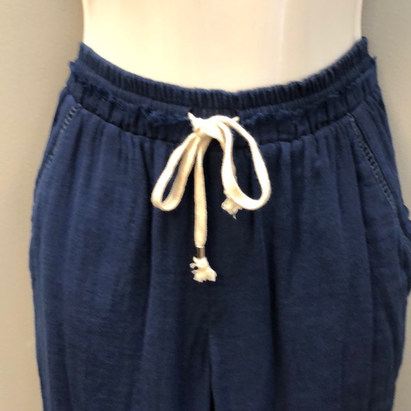 Pants - Picture 2 of 3